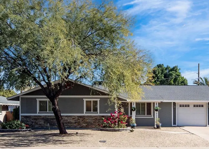 Holiday home Desert Mojito With Pool - 1 Mile From & Camelback *
