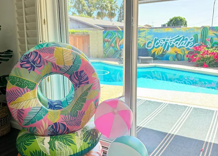 Desert Mojito With Pool - 1 Mile From & Camelback Holiday home *